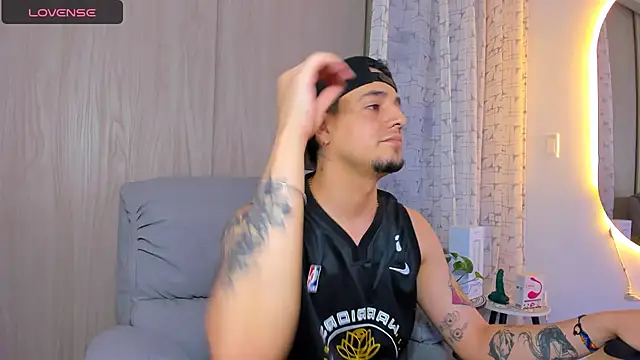 alejandro calderon1 online show from 09-24-25, 12:29