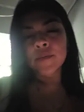 Hannah-grace online show from 11-20-25, 01:12