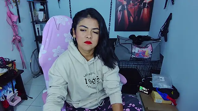 Hannah-grace online show from 10-12-25, 01:12