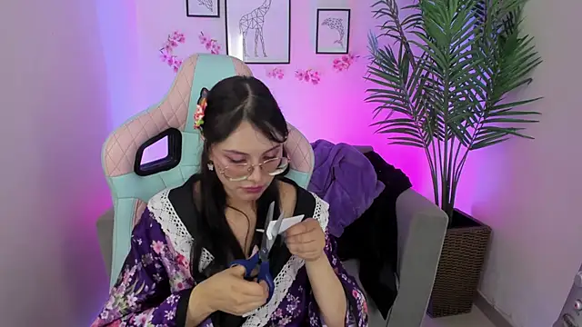 Kyomi chang online show from 03-18-25, 04:17