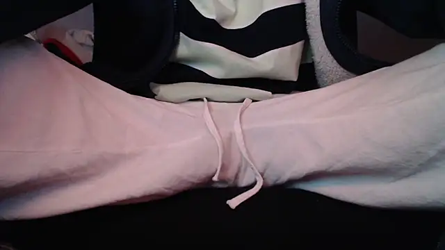 Snapshot of herver67 chatting on 11-16-25, 04:17 herver67 online show from 11-16-25, 04:17