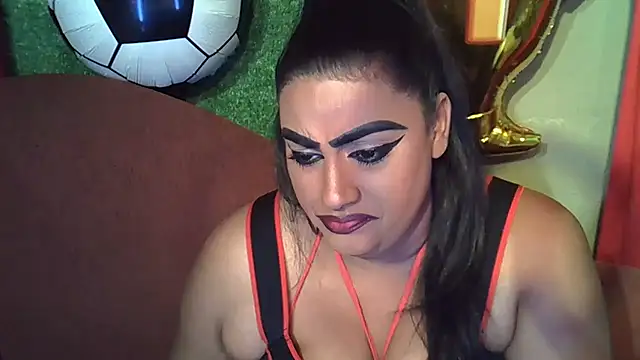 Snapshot of EROTICNAWTY2 chatting on 06-21-26, 02:28 EROTICNAWTY2 online show from 06-21-26, 02:28