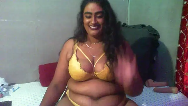 Snapshot of EROTICNAWTY2 chatting on 01-08-25, 04:02 EROTICNAWTY2 online show from 01-08-25, 04:02