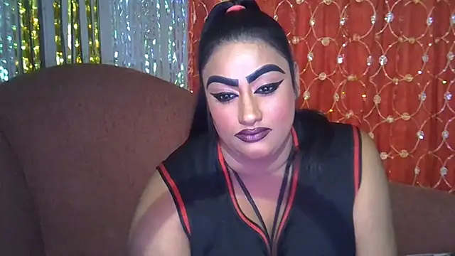Snapshot of EROTICNAWTY2 chatting on 05-29-26, 01:33 EROTICNAWTY2 online show from 05-29-26, 01:33
