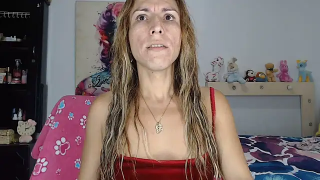 Snapshot of aleera_starxx982 chatting on 06-01-26, 06:35 aleera starxx982 online show from 06-01-26, 06:35
