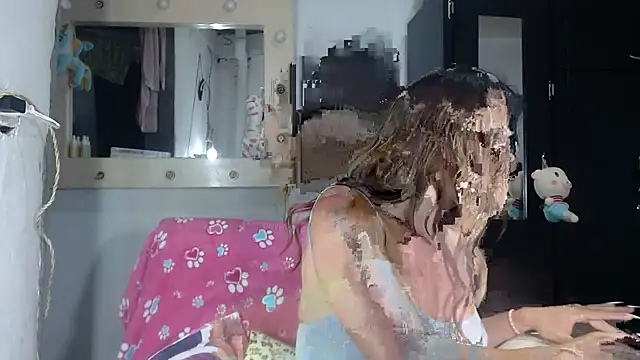 aleera starxx982 online show from 10-24-25, 11:26