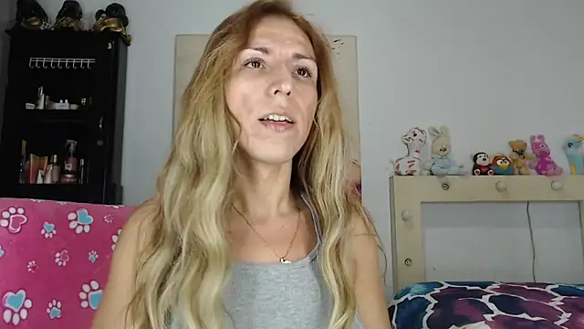 Snapshot of aleera_starxx982 chatting on 05-26-26, 04:54 aleera starxx982 online show from 05-26-26, 04:54