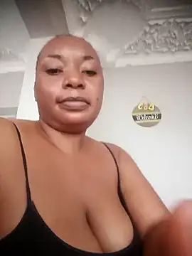 Candylious87 online show from 12-20-25, 01:36