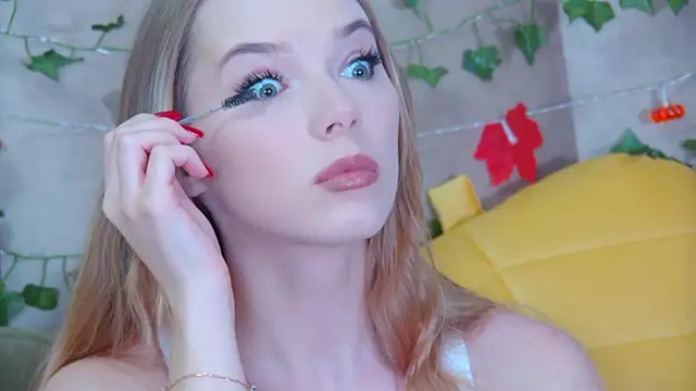 GentleRossi online show from 10-14-25, 03:12