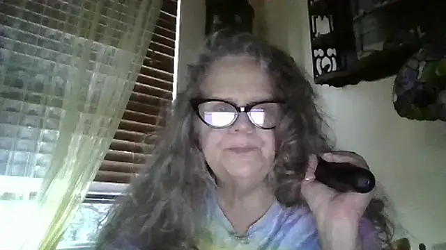 DestineeLoverGirl online show from 11-18-25, 12:30