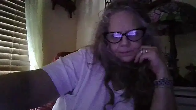 DestineeLoverGirl online show from 04-18-26, 01:02