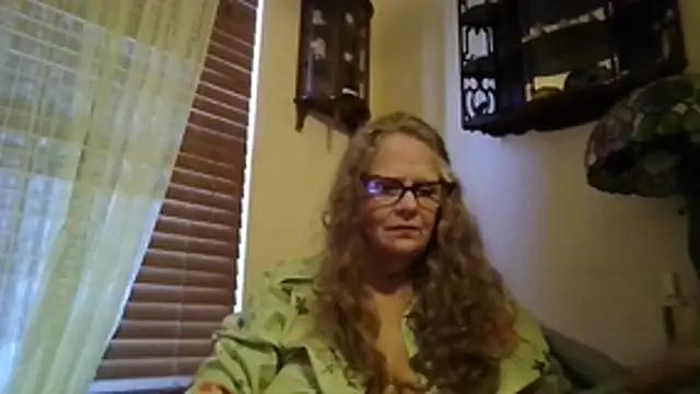 DestineeLoverGirl online show from 12-01-25, 04:30