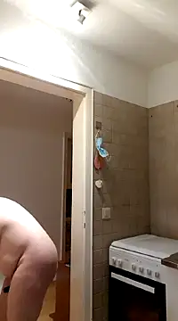 Snapshot of saharaheiss chatting on 02-27-25, 05:26 saharaheiss online show from 02-27-25, 05:26