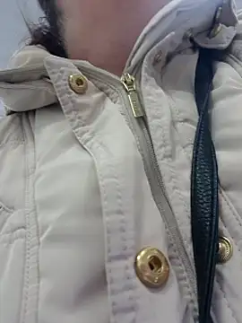 Snapshot of saharaheiss chatting on 01-23-25, 02:39 saharaheiss online show from 01-23-25, 02:39