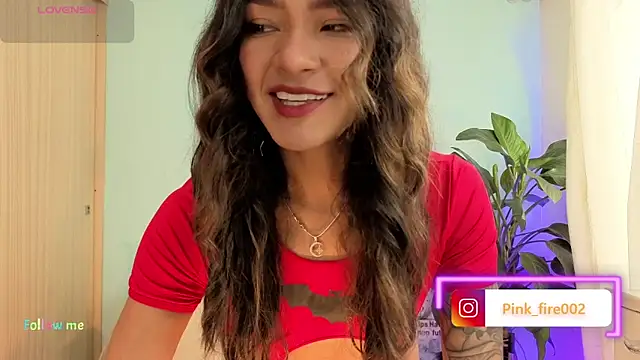 melisa es online show from 10-31-25, 02:24