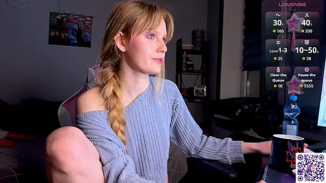 Chanel Gill online show from 04-12-26, 08:56