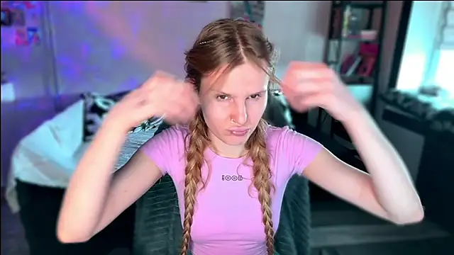 Chanel Gill online show from 02-22-26, 11:01