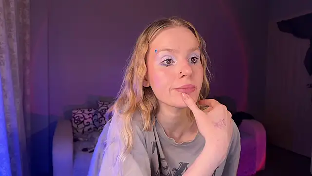 Chanel Gill online show from 09-10-25, 03:55