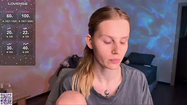 Chanel Gill online show from 09-20-25, 06:24