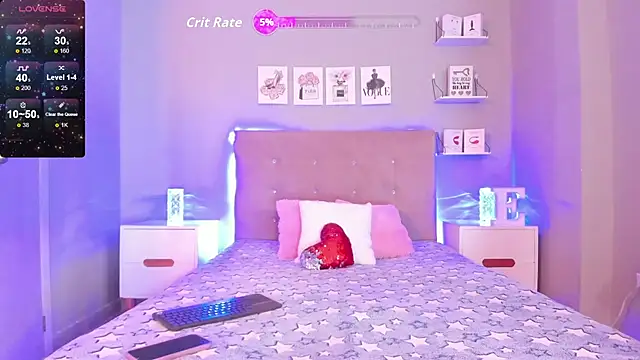 Snapshot of EmilyCoast-1 chatting on 05-08-26, 05:39 EmilyCoast-1 online show from 05-08-26, 05:39