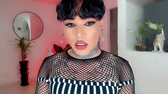 Snapshot of little_star_porn chatting on 09-24-25, 05:03 little star porn online show from 09-24-25, 05:03