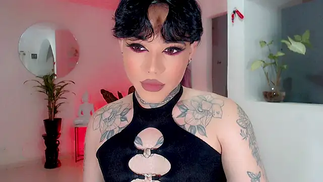 Snapshot of little_star_porn chatting on 09-27-25, 03:23 little star porn online show from 09-27-25, 03:23