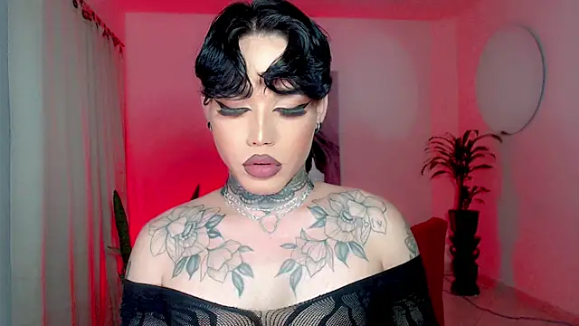 Snapshot of little_star_porn chatting on 01-12-26, 12:56 little star porn online show from 01-12-26, 12:56