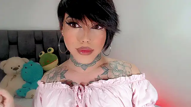 Snapshot of little_star_porn chatting on 09-10-25, 01:10 little star porn online show from 09-10-25, 01:10