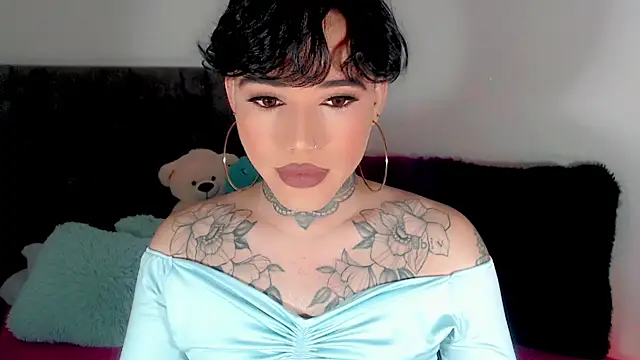 Snapshot of little_star_porn chatting on 10-03-25, 11:06 little star porn online show from 10-03-25, 11:06