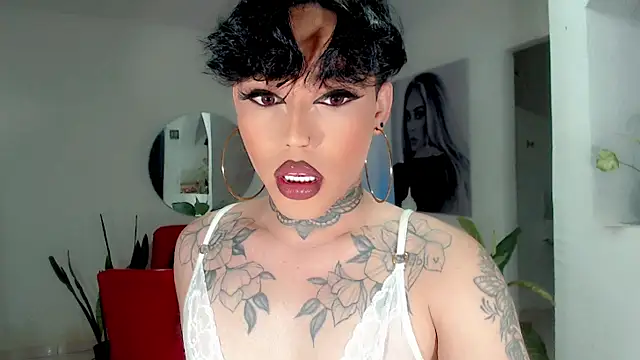 Snapshot of little_star_porn chatting on 12-04-25, 12:26 little star porn online show from 12-04-25, 12:26