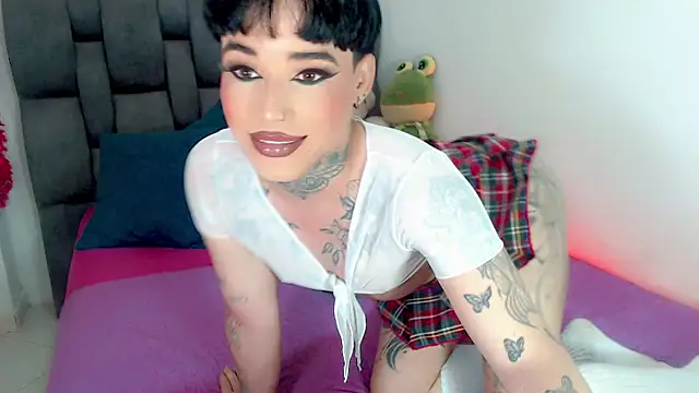 Snapshot of little_star_porn chatting on 02-11-26, 03:50 little star porn online show from 02-11-26, 03:50