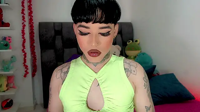 Snapshot of little_star_porn chatting on 02-09-26, 08:34 little star porn online show from 02-09-26, 08:34