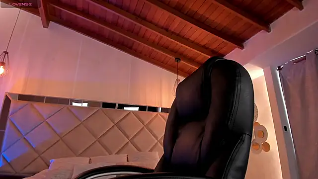 Snapshot of JennaOlsonX chatting on 03-03-25, 06:56 JennaOlsonX online show from 03-03-25, 06:56