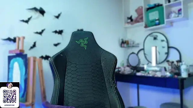 damnliciousss online show from 04-04-26, 10:16