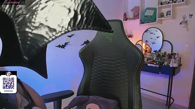 damnliciousss online show from 11-11-25, 11:42