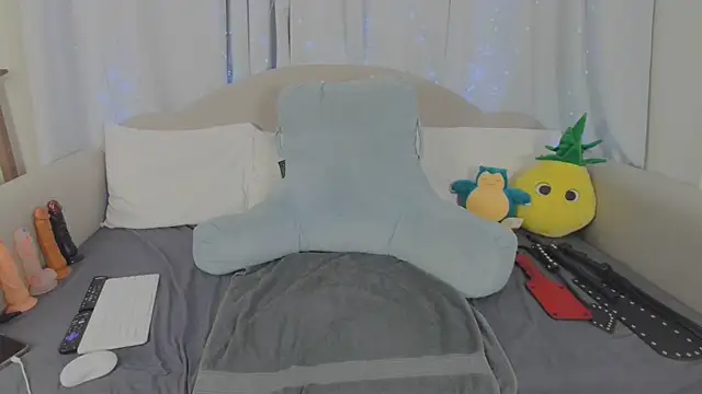 MeghanXO online show from 03-17-26, 01:19