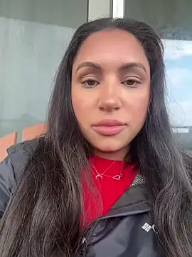 MeghanXO online show from 06-18-26, 01:05