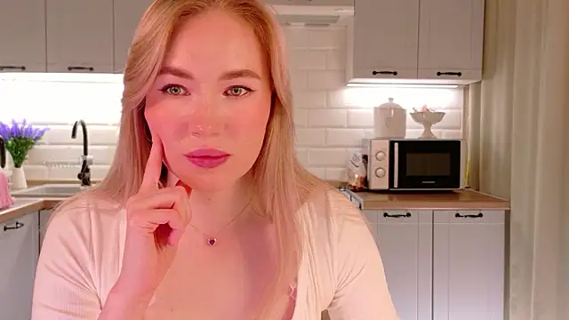 Veronika Mitchel online show from 02-19-26, 04:15