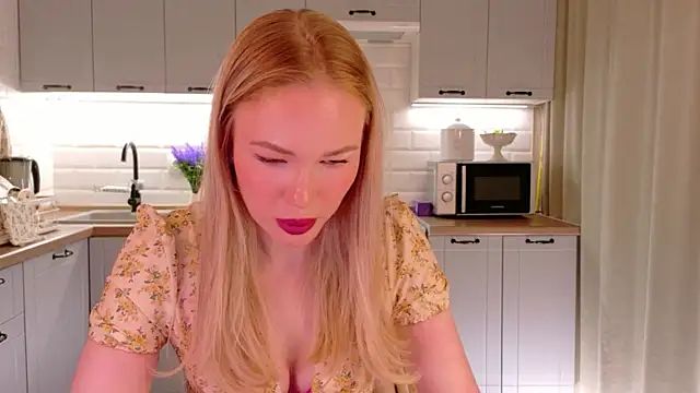 Veronika Mitchel online show from 04-07-26, 04:20