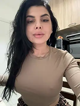 Snapshot of Scarlett-Dream chatting on 01-30-25, 02:15 Scarlett-Dream online show from 01-30-25, 02:15