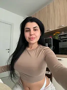 Snapshot of Scarlett-Dream chatting on 09-30-25, 09:15 Scarlett-Dream online show from 09-30-25, 09:15