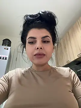 Snapshot of Scarlett-Dream chatting on 02-12-25, 01:48 Scarlett-Dream online show from 02-12-25, 01:48