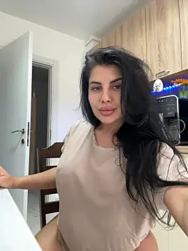 Snapshot of Scarlett-Dream chatting on 05-19-26, 08:21 Scarlett-Dream online show from 05-19-26, 08:21