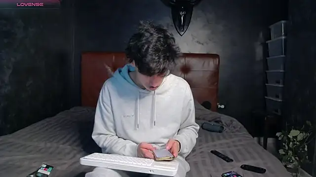 DanielCrush1 online show from 02-24-26, 06:53