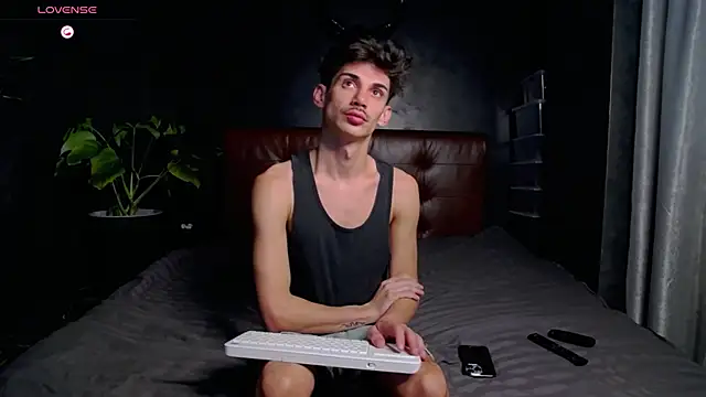 DanielCrush1 online show from 11-05-25, 11:02