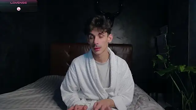 DanielCrush1 online show from 11-16-25, 01:38