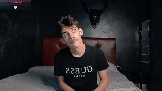 DanielCrush1 online show from 12-23-25, 01:49