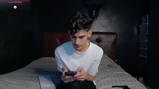 DanielCrush1 online show from 11-25-25, 05:24