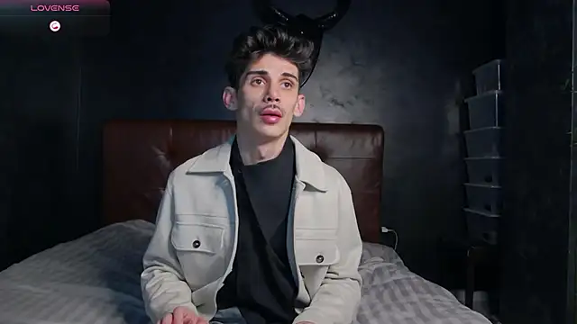 DanielCrush1 online show from 01-06-26, 07:07