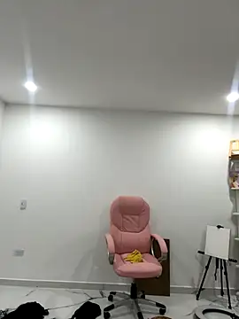 stormyy  online show from 10-24-25, 12:20